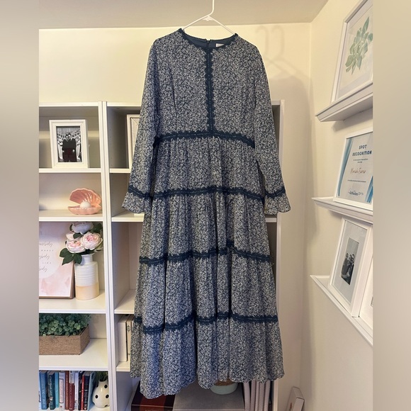 Dainty Jewells Dresses & Skirts - Dainty Jewells Navy Floral Long Sleeve Dress